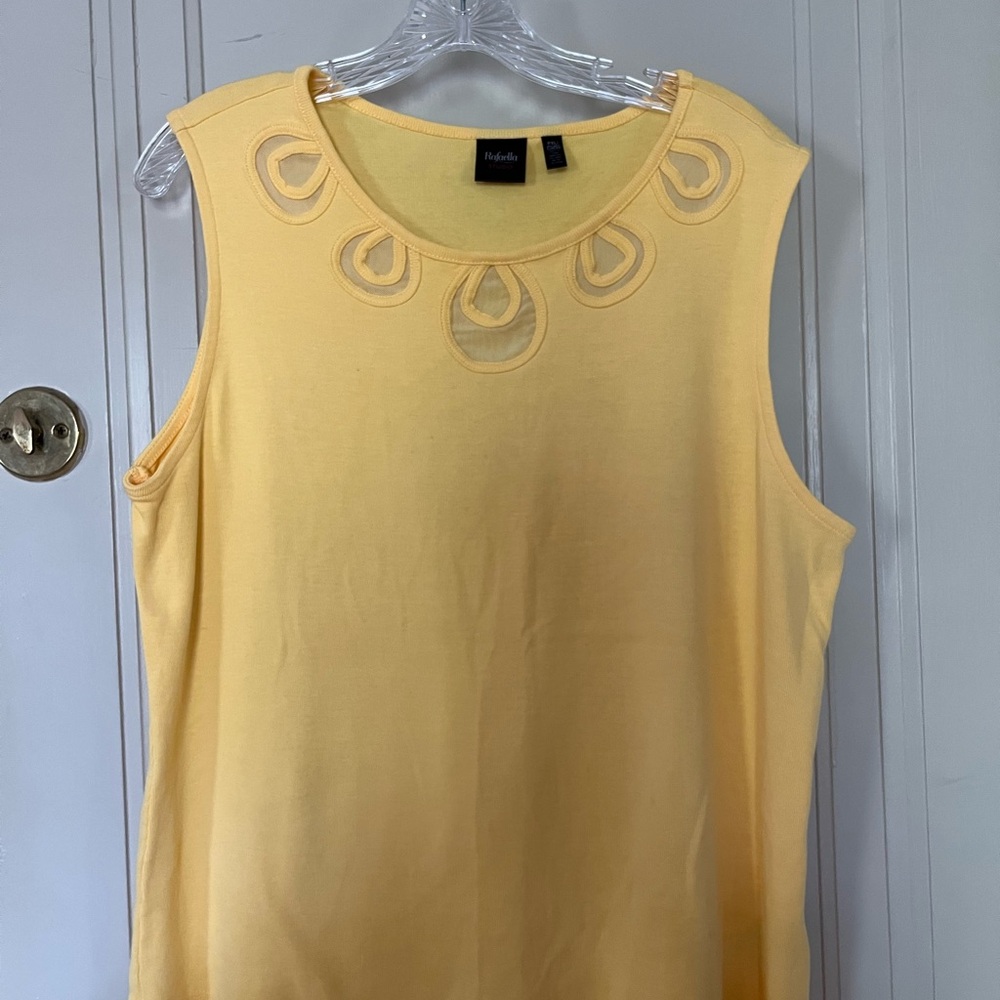 Women's Yellow Sleeveless Top
